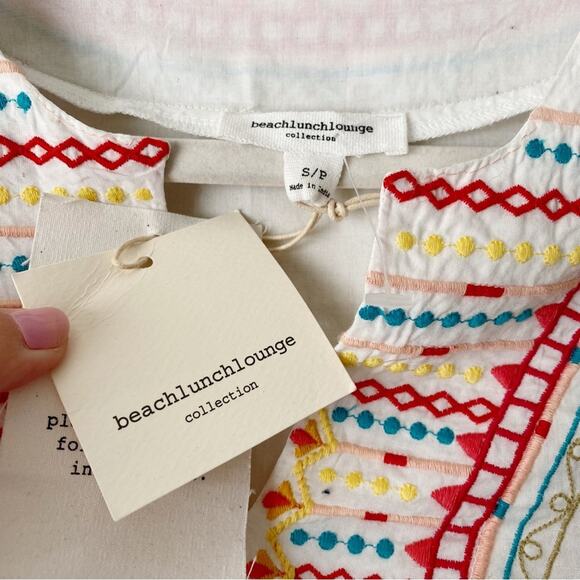 Beachlunchlounge | Boho Embroidered Floral Top Bell Sleeve White Small NWT - Picture 6 of 7